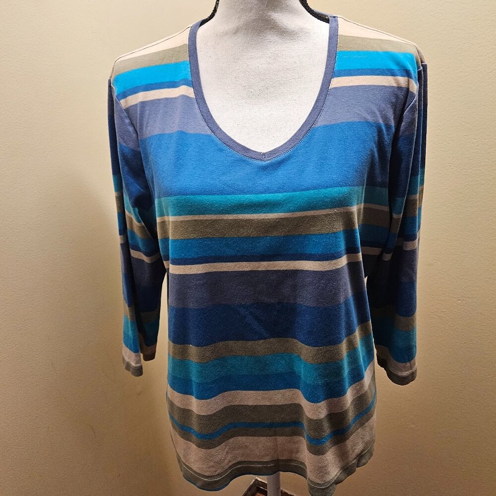St John's Bay V-Neck Pullover Tee Shirt